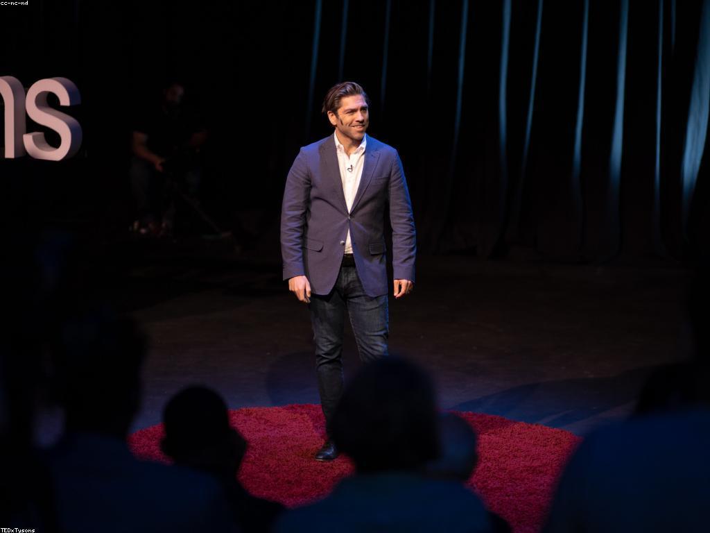 ចែករំលែកបទពិសោធន៍នៅក្នុងអាជីវកម្ម